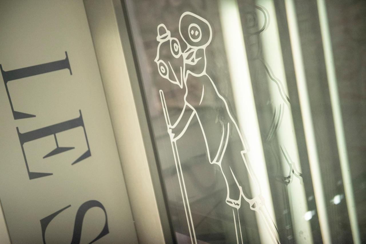 ホテル Le Sauvage フリブール エクステリア 写真